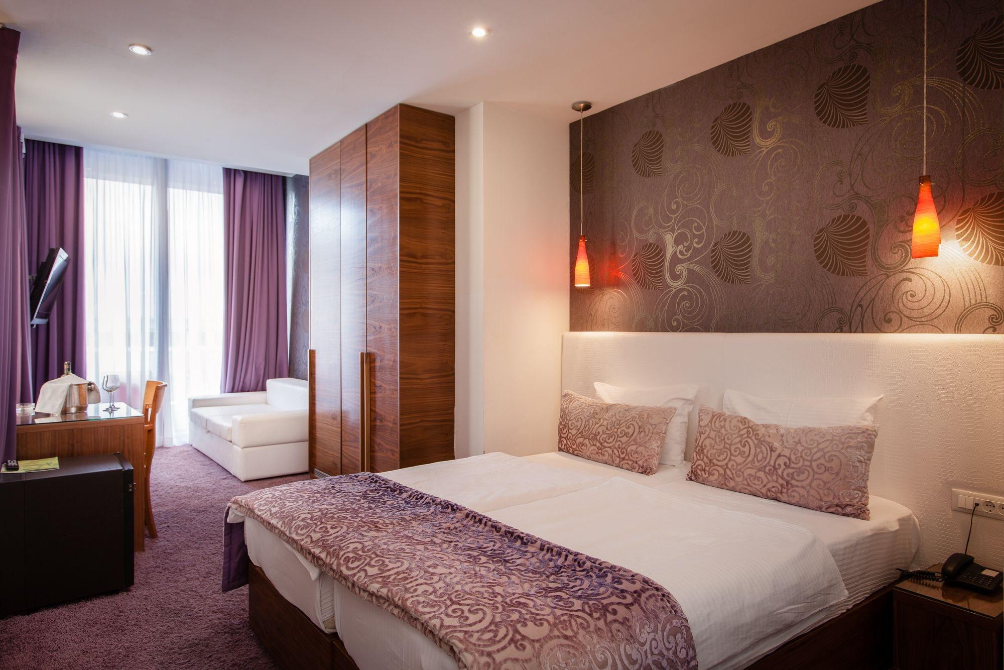Hotel Gala Split Podstrana Esterno foto