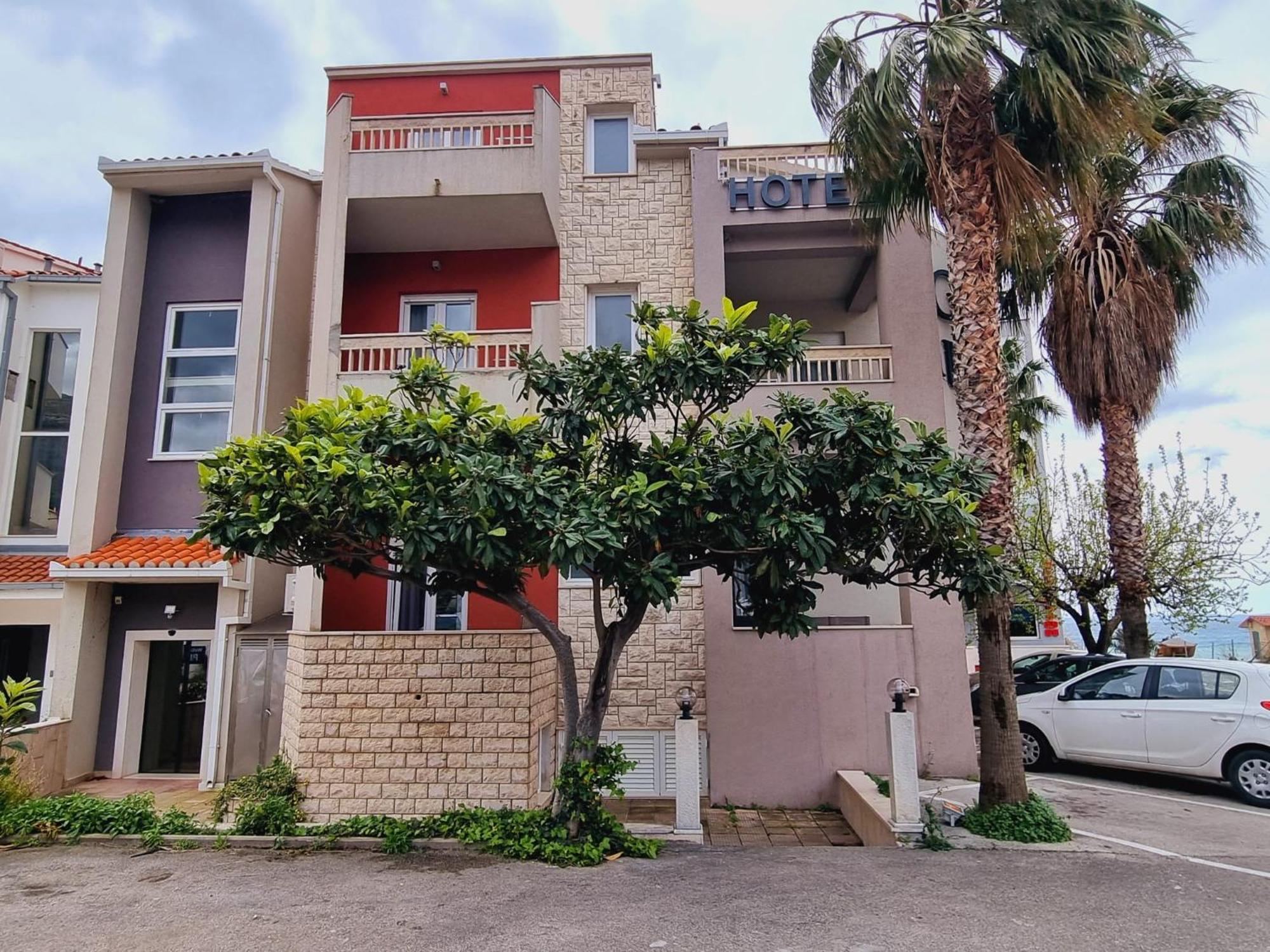 Hotel Gala Split Podstrana Esterno foto